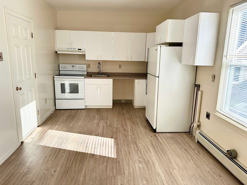 Photo of 96 Palm Street, Nashua, NH 03061 (MLS # 5072392)