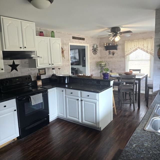 600 White School Road