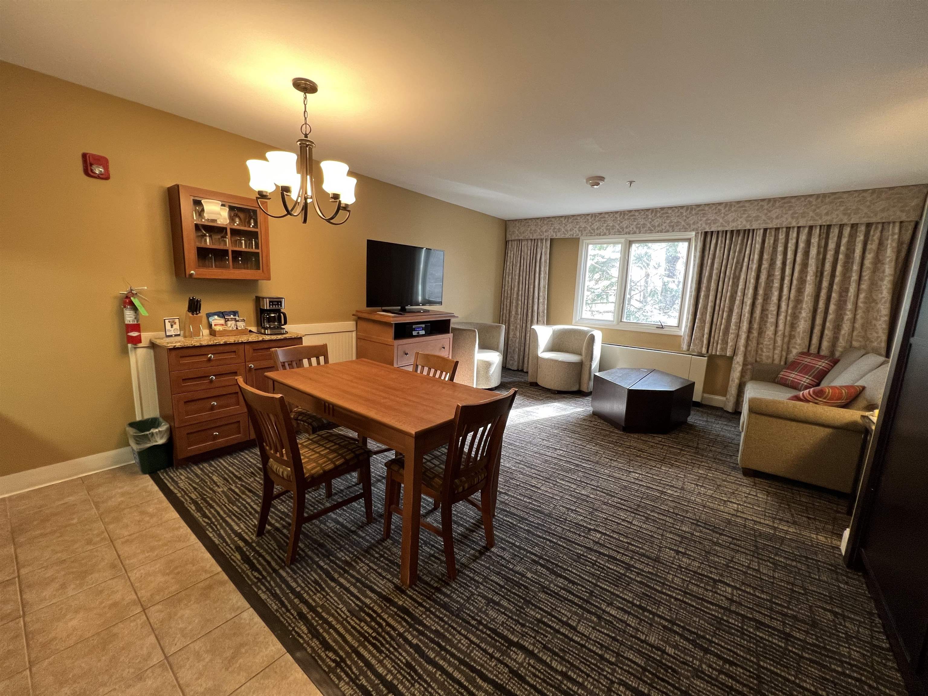 107/109, Qtr 2 Grand Summit Way