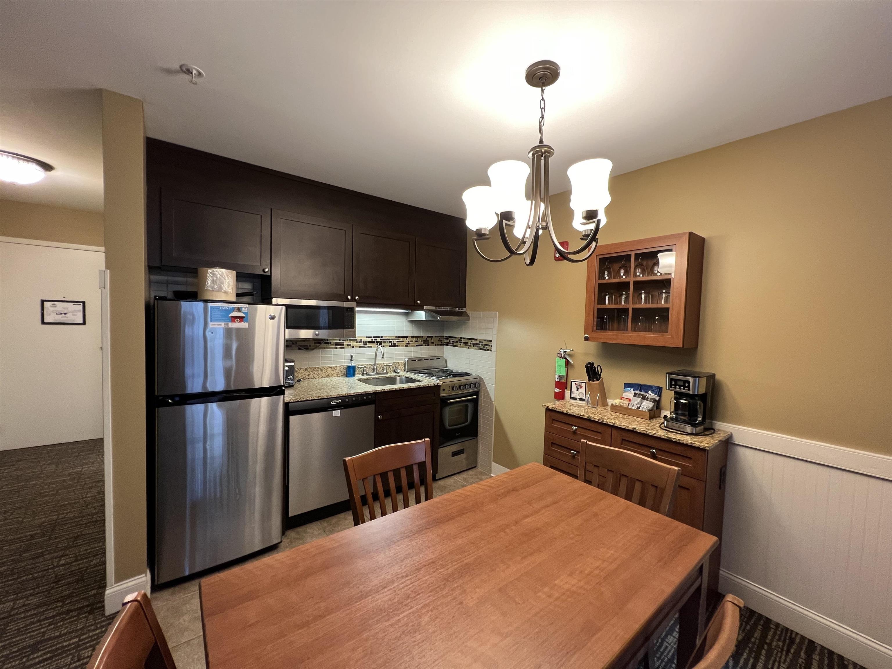 107/109, Qtr 2 Grand Summit Way