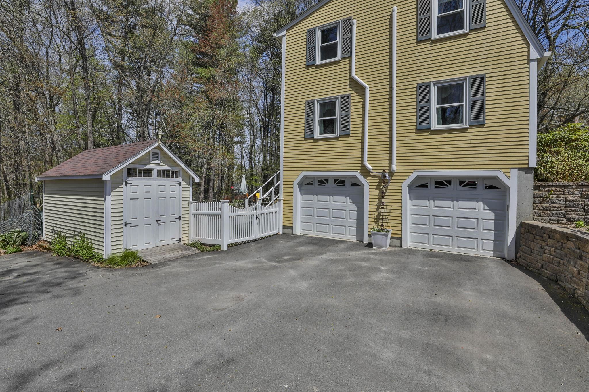 9 Lund Drive