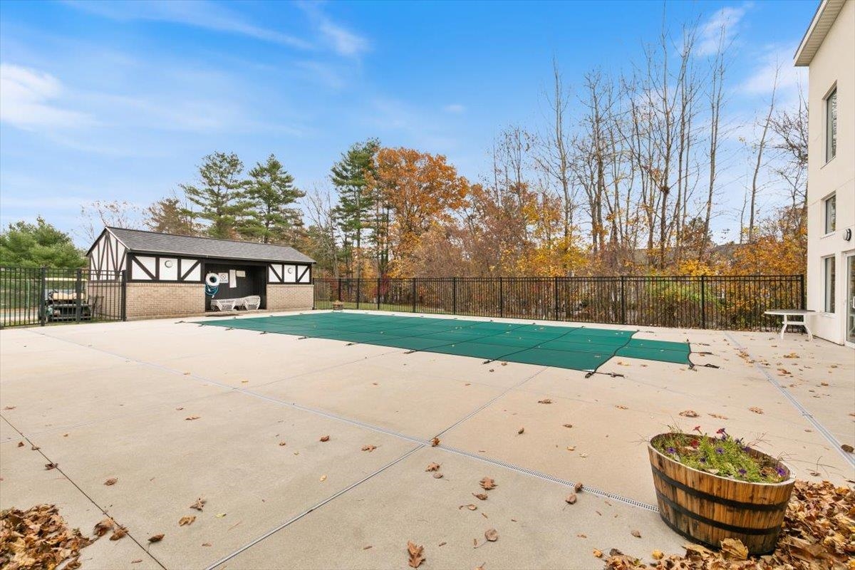 Londonderry, New Hampshire 03053, United States, 2 Bedrooms Bedrooms, ,2 BathroomsBathrooms,Residential,Active,239792