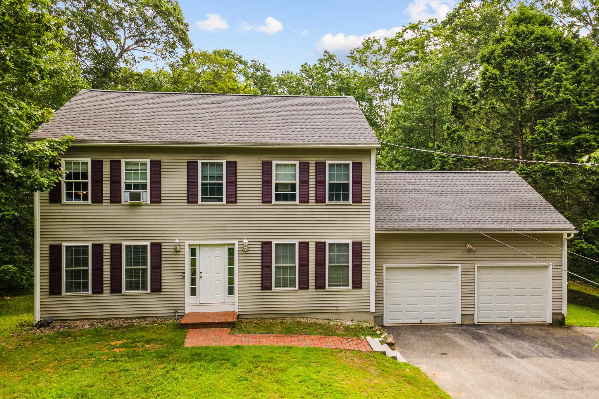 8 Bog Brook Road