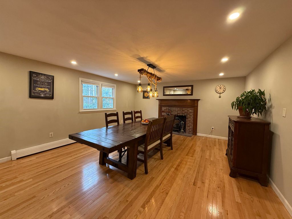 Photo of 4 Nelson Drive, Exeter, NH 03833 (MLS # 5069637)