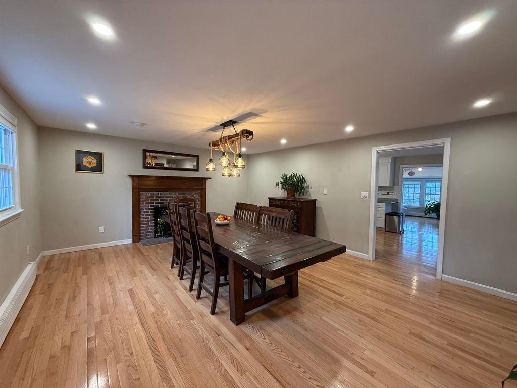 Photo of 4 Nelson Drive, Exeter, NH 03833 (MLS # 5069637)