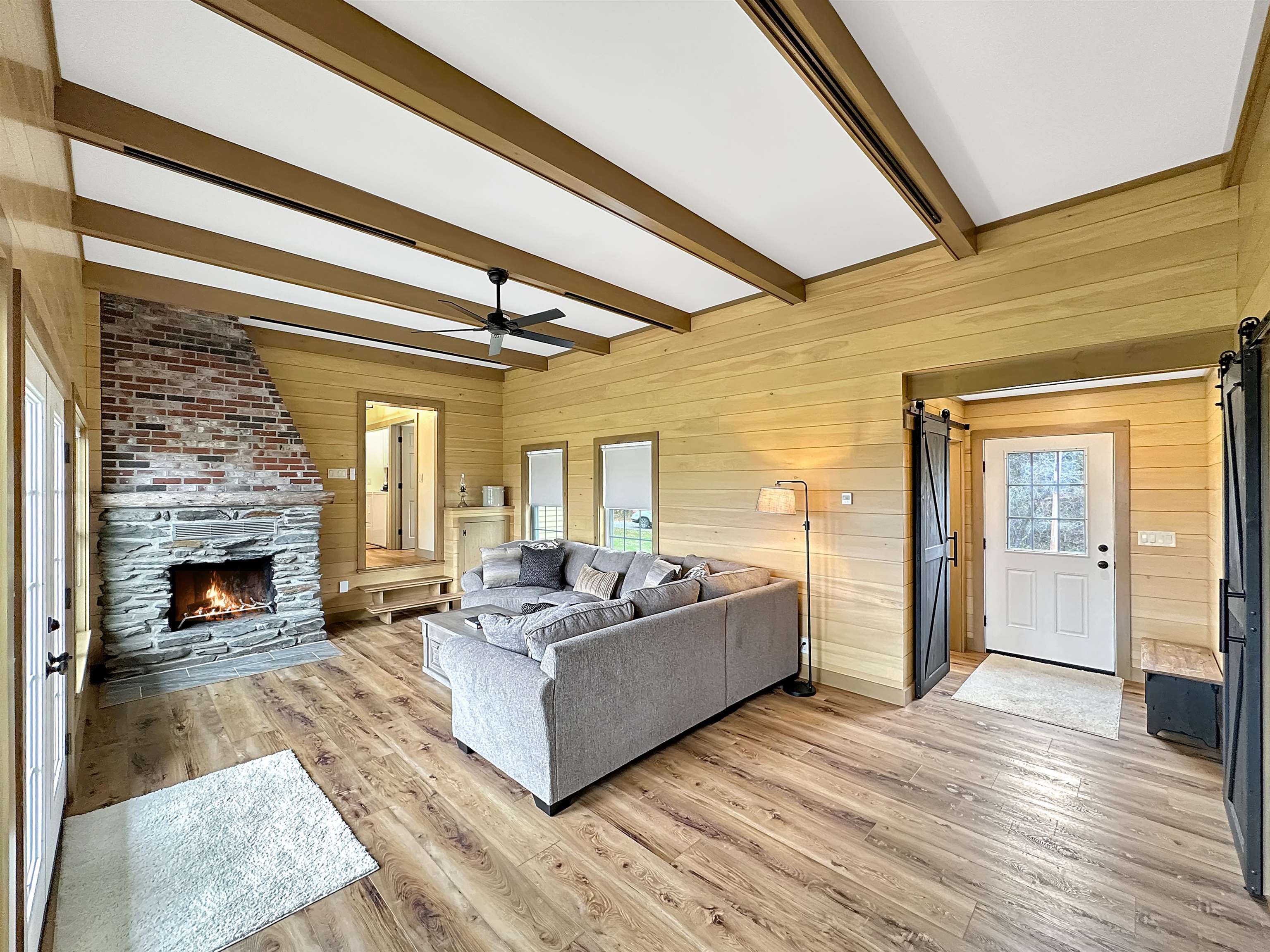 386 South Hill Road
