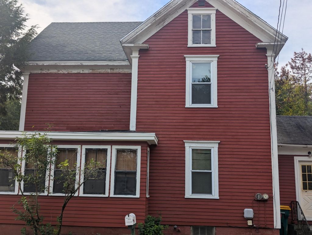 Photo of 27 Highland Street, Rochester, NH 03868 (MLS # 5063188)