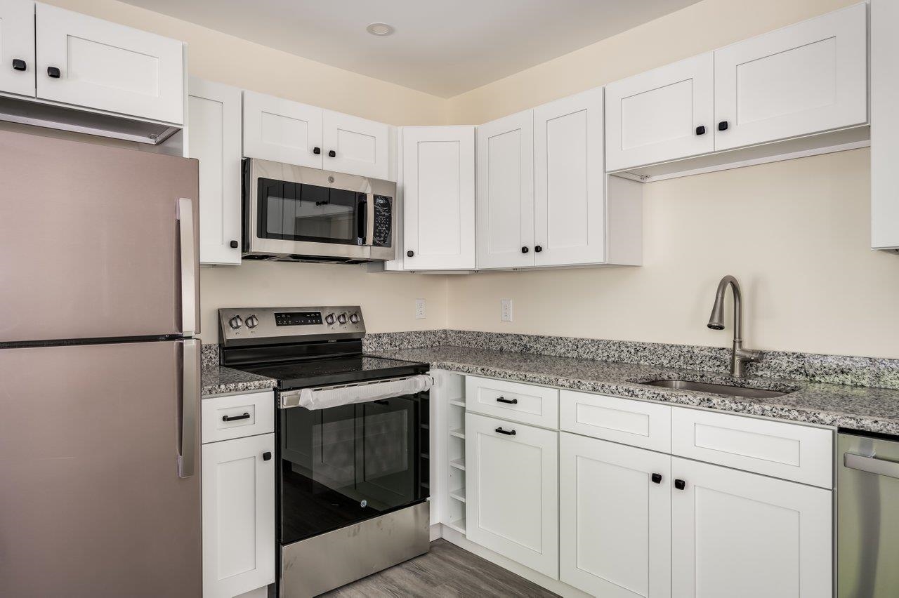 725 Central Avenue 101