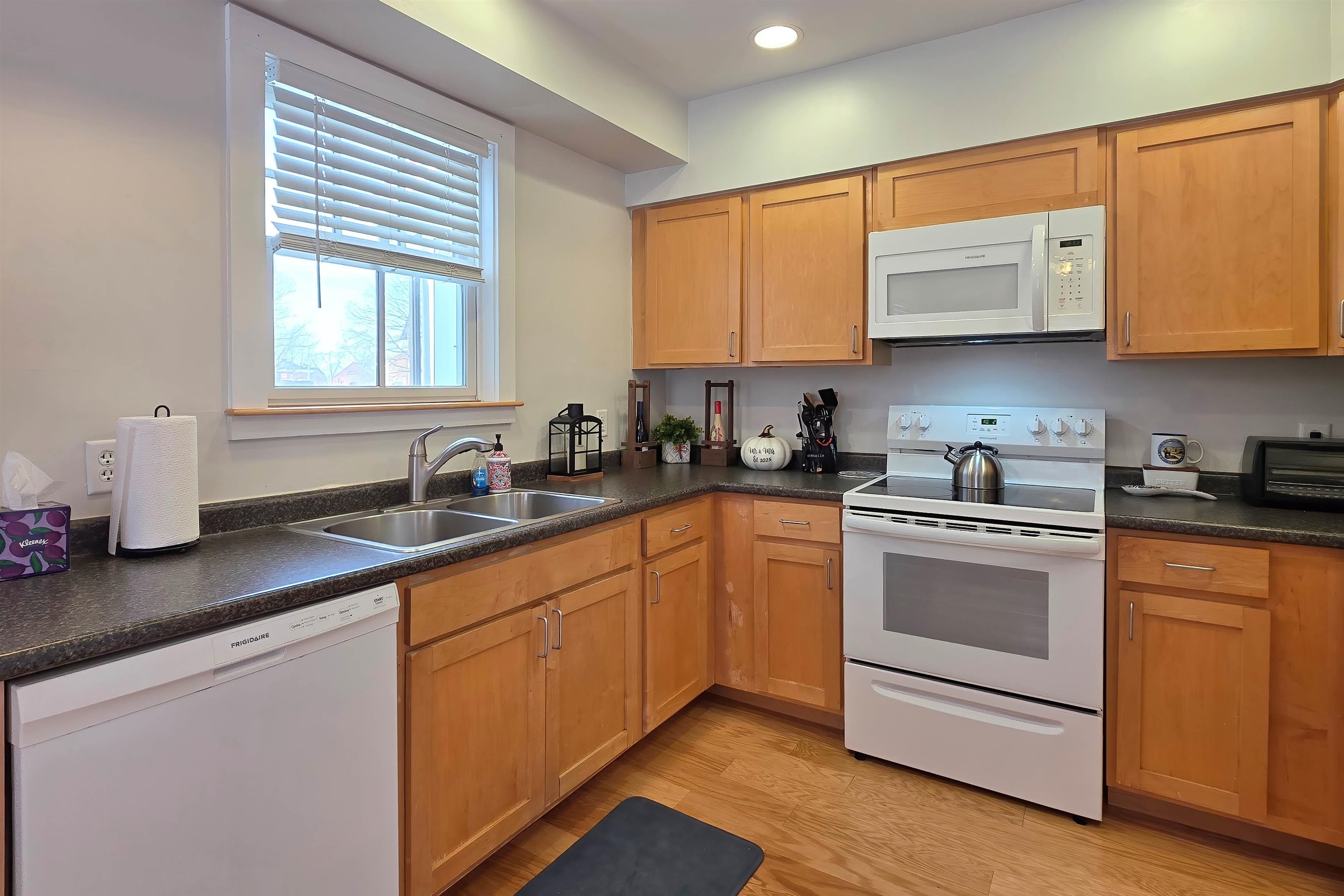 1003 Ethan Allen Avenue A