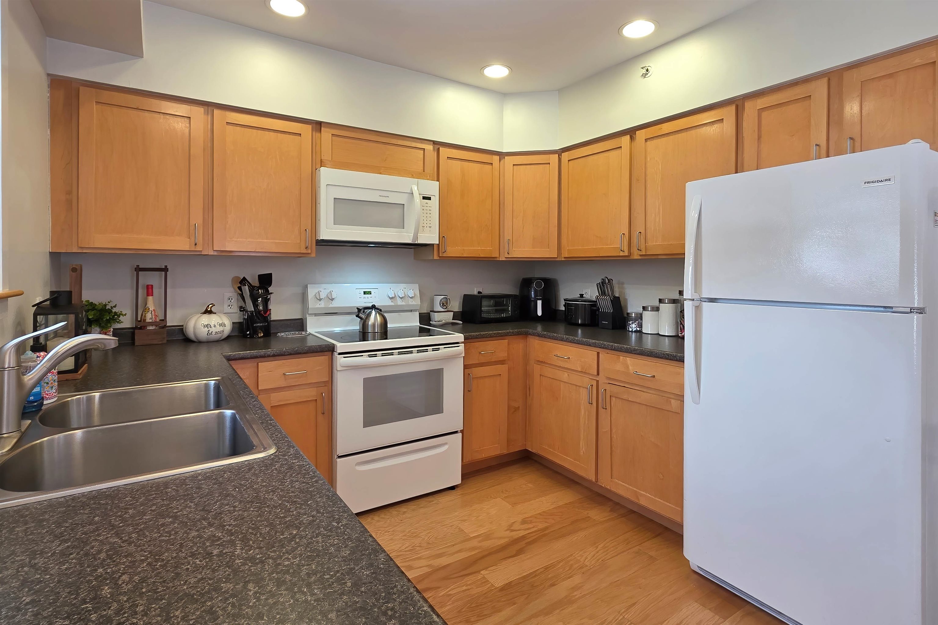 1003 Ethan Allen Avenue A