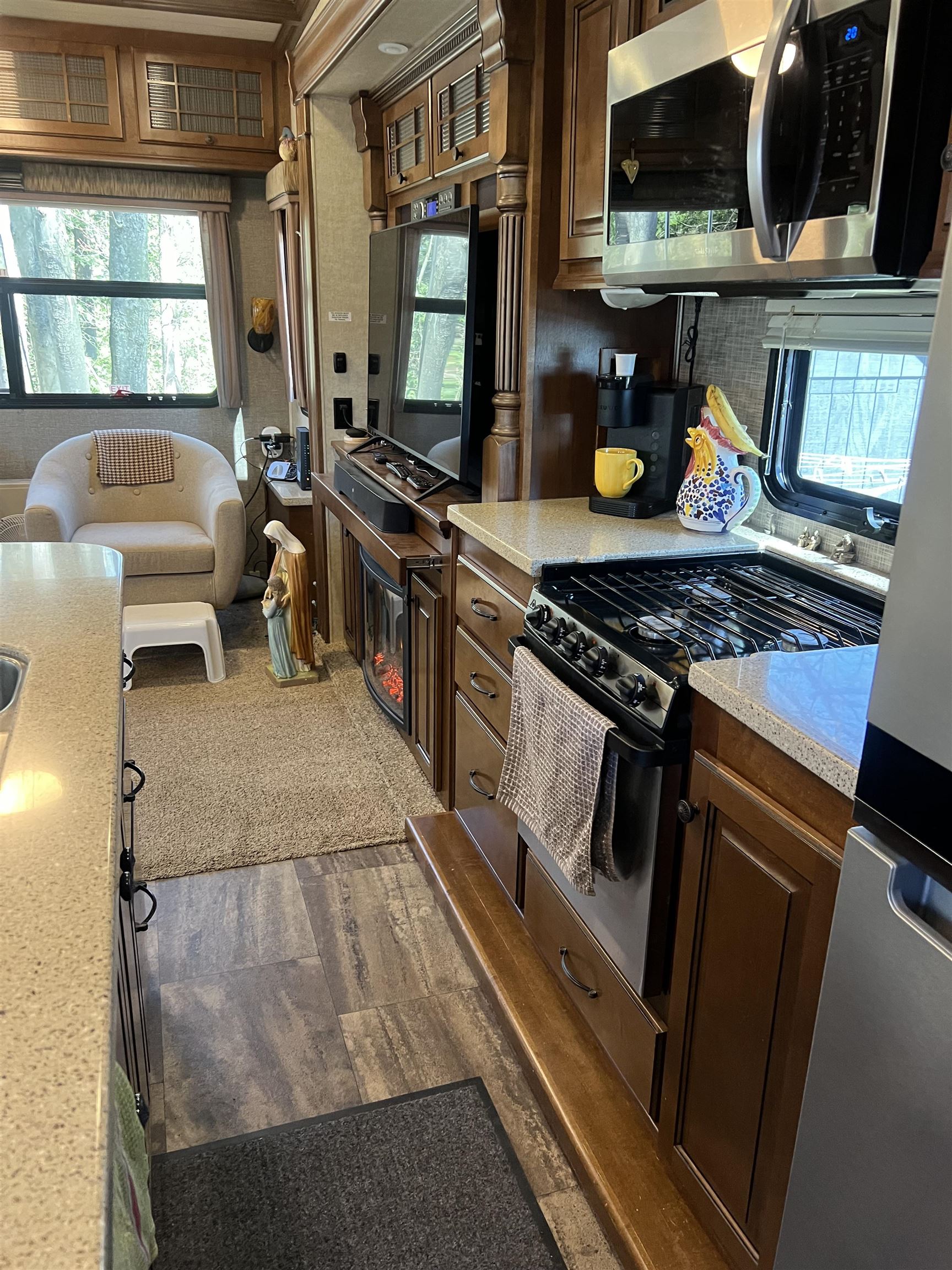 Panton, Vermont 05491, United States, 1 Bedroom Bedrooms, ,2 BathroomsBathrooms,Residential,Active,97304