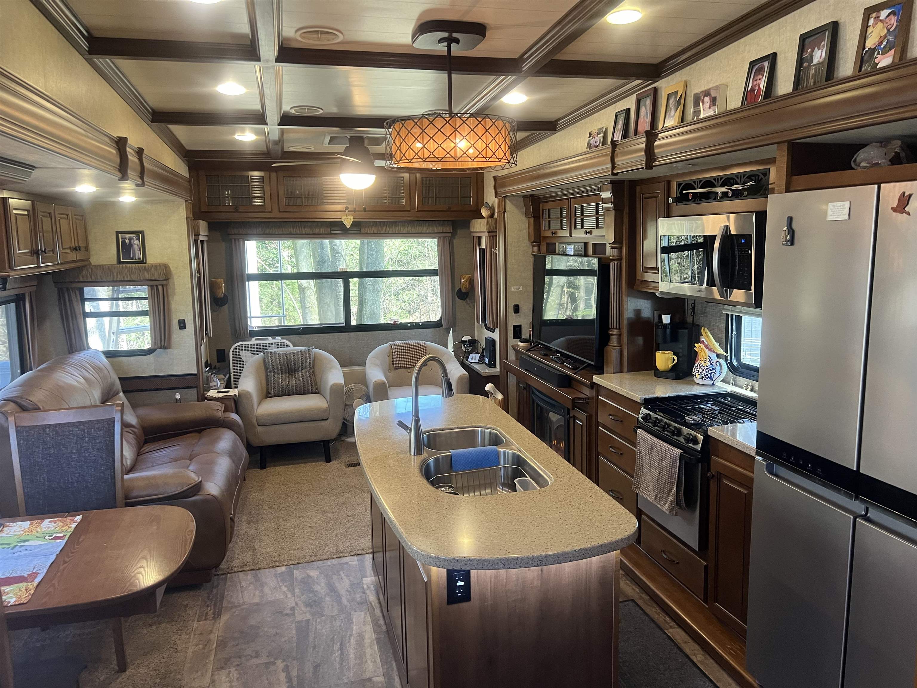 Panton, Vermont 05491, United States, 1 Bedroom Bedrooms, ,2 BathroomsBathrooms,Residential,Active,97304