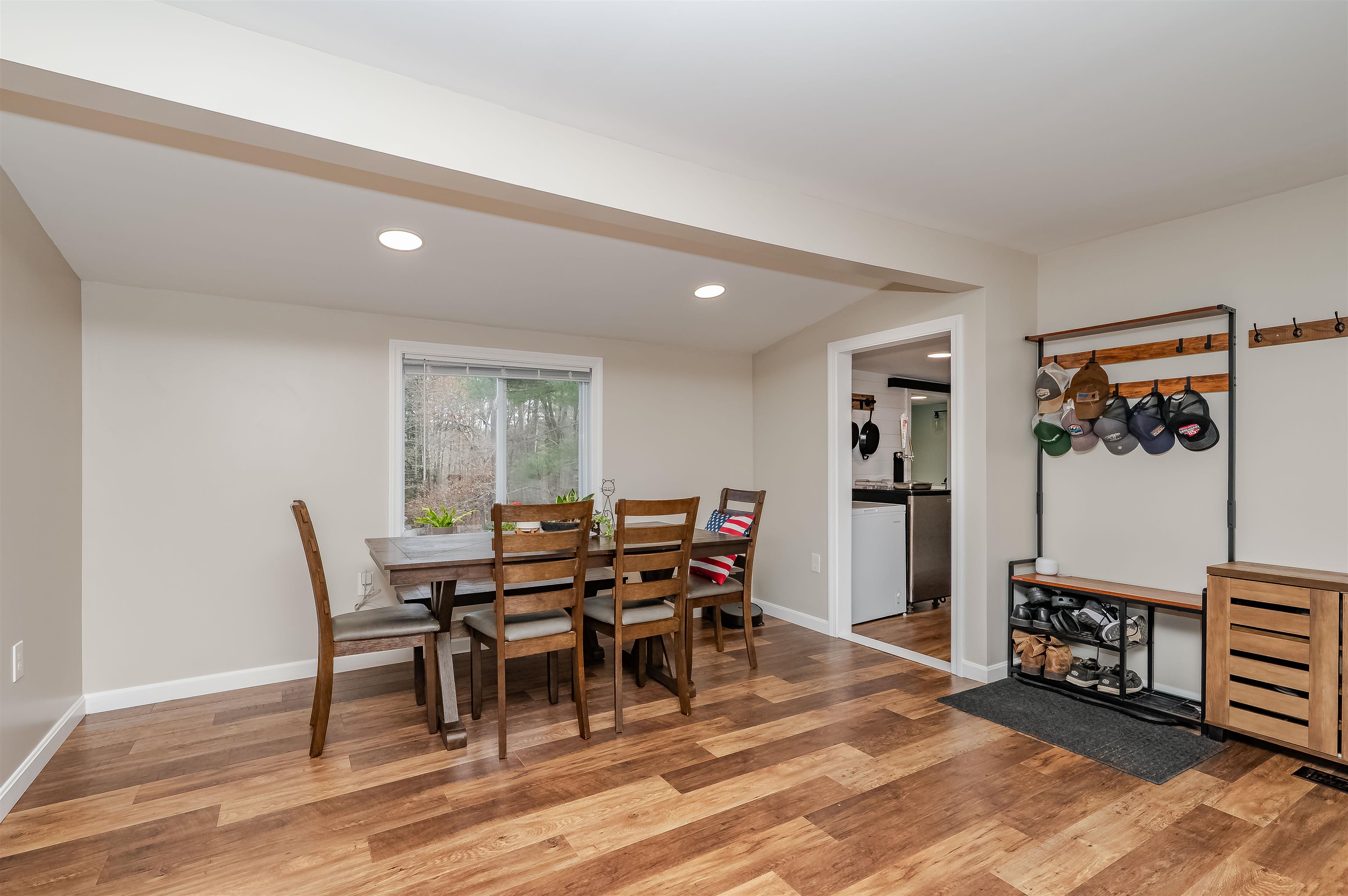 40 White Mountain Highway