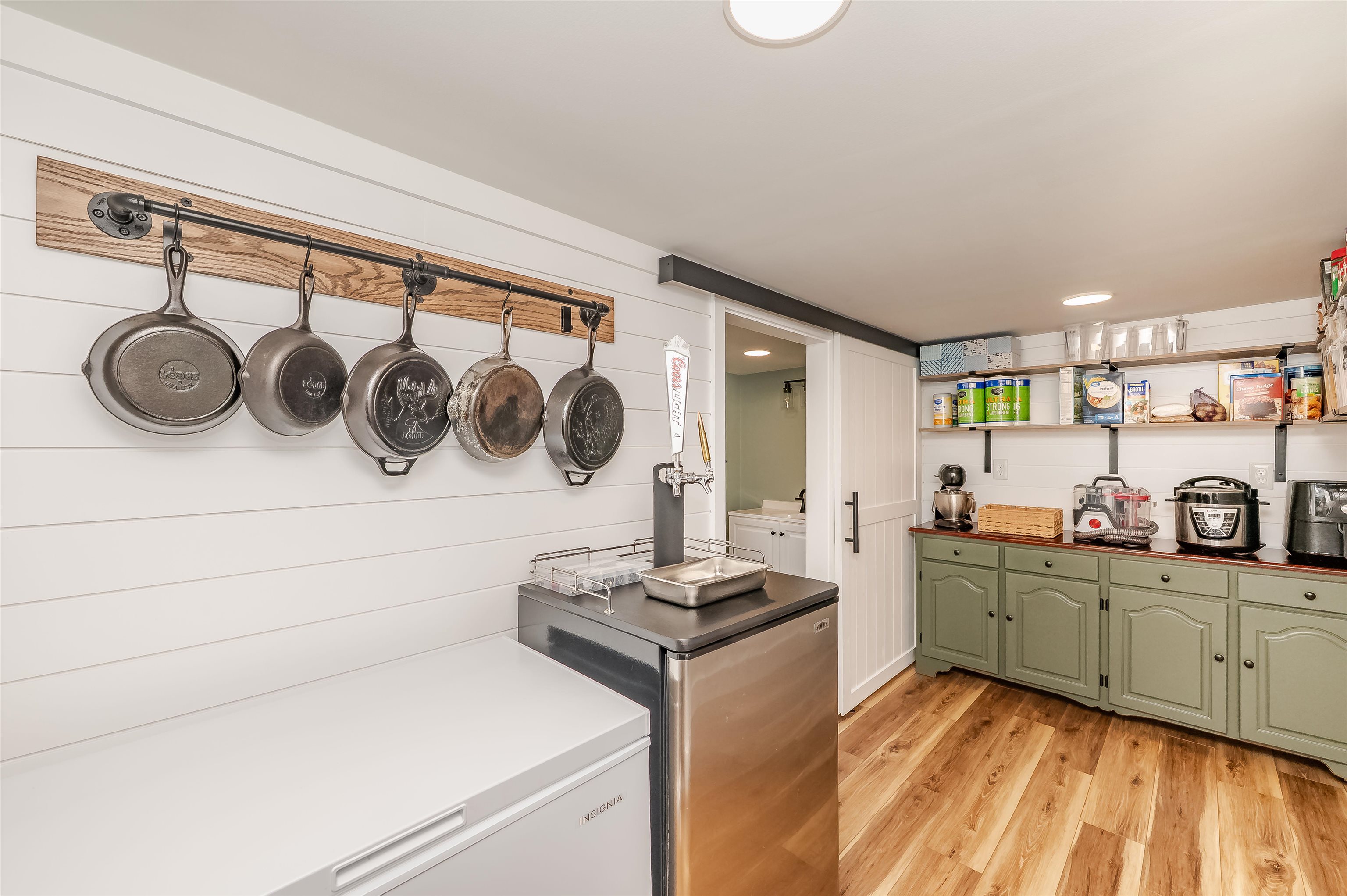 40 White Mountain Highway