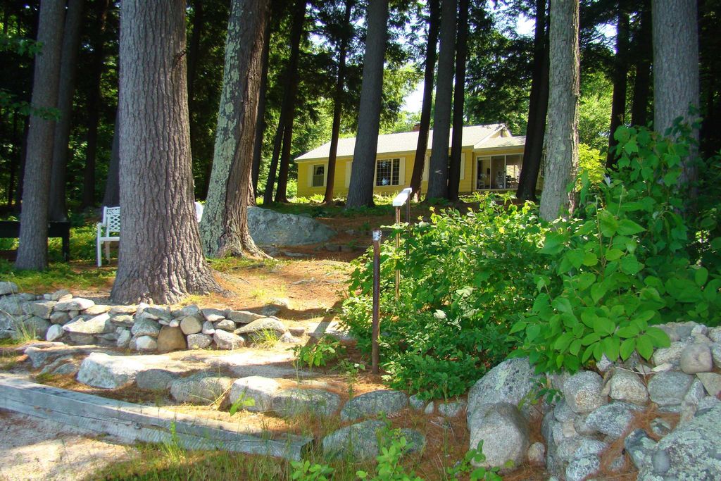 Photo of 105 Red Hill Road, Moultonborough, NH 03254 (MLS # 5023395)
