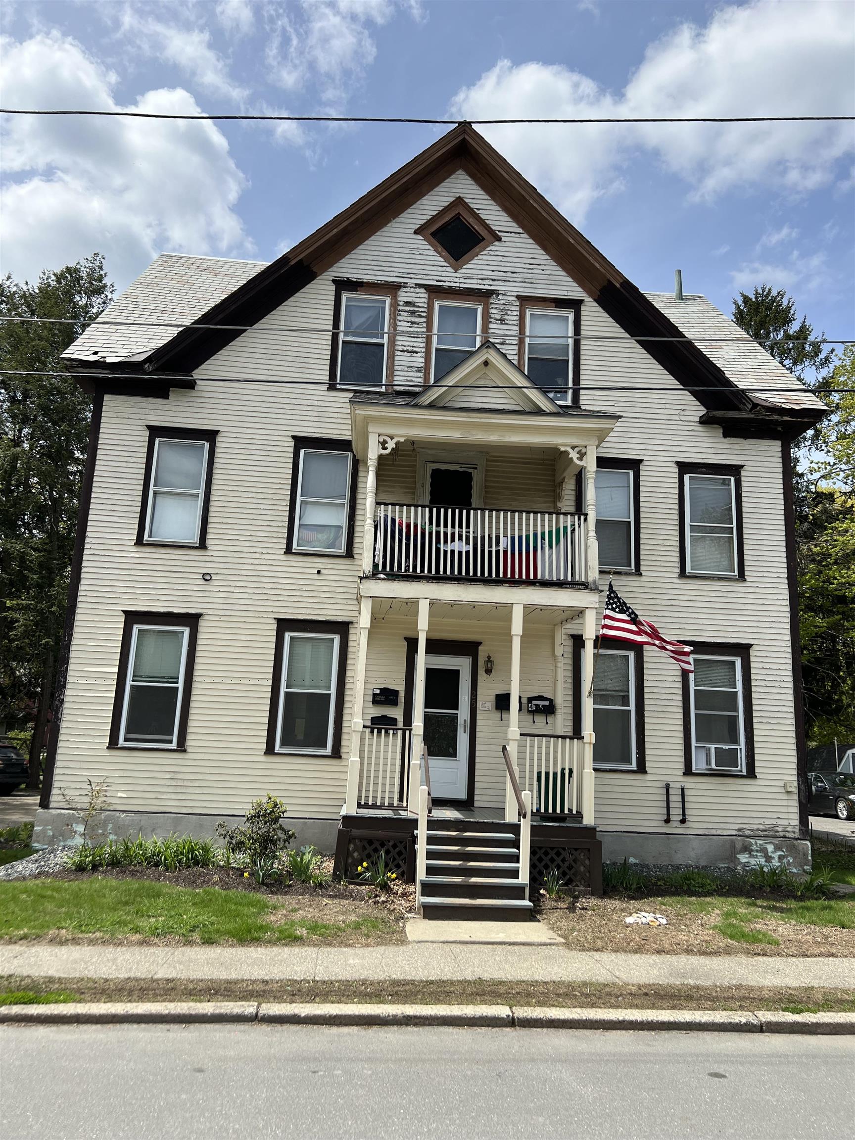 25 Cottage Street