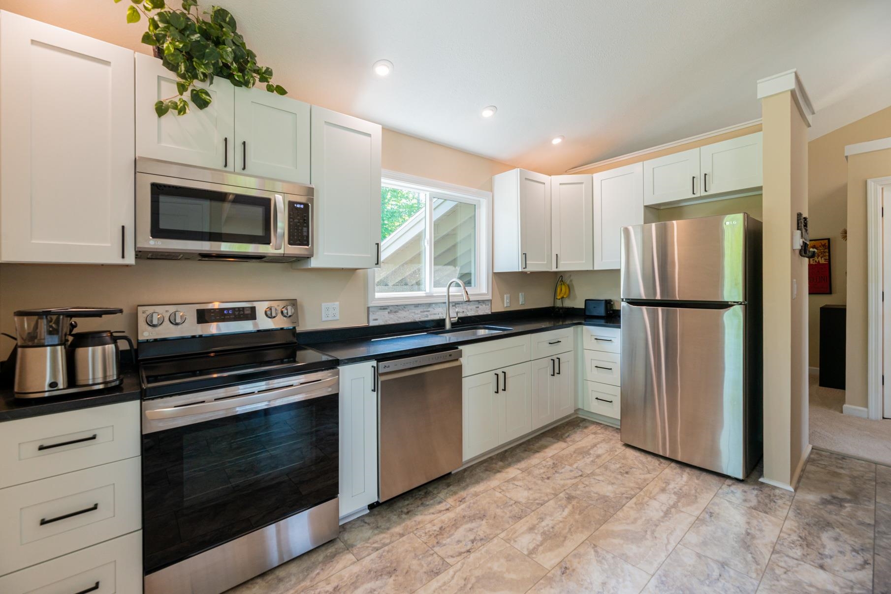 14 Vaughn Farm Road 4