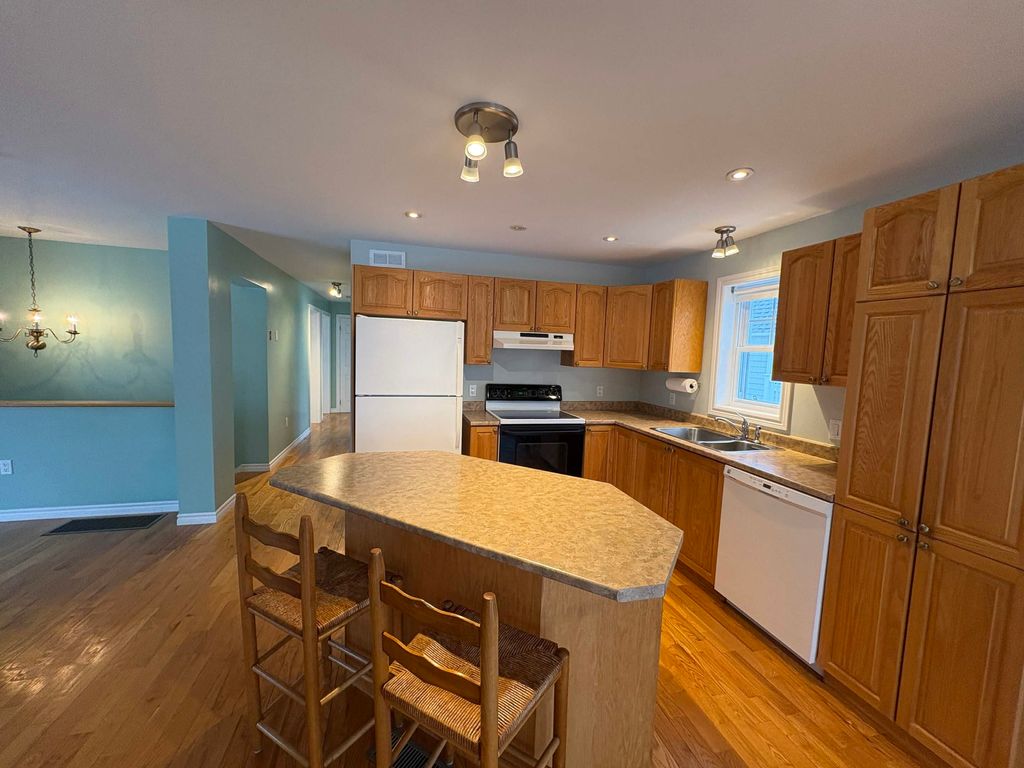 Photo of 78 PEMBROKE Street, Seabrook, NH 03874 (MLS # 5078175)