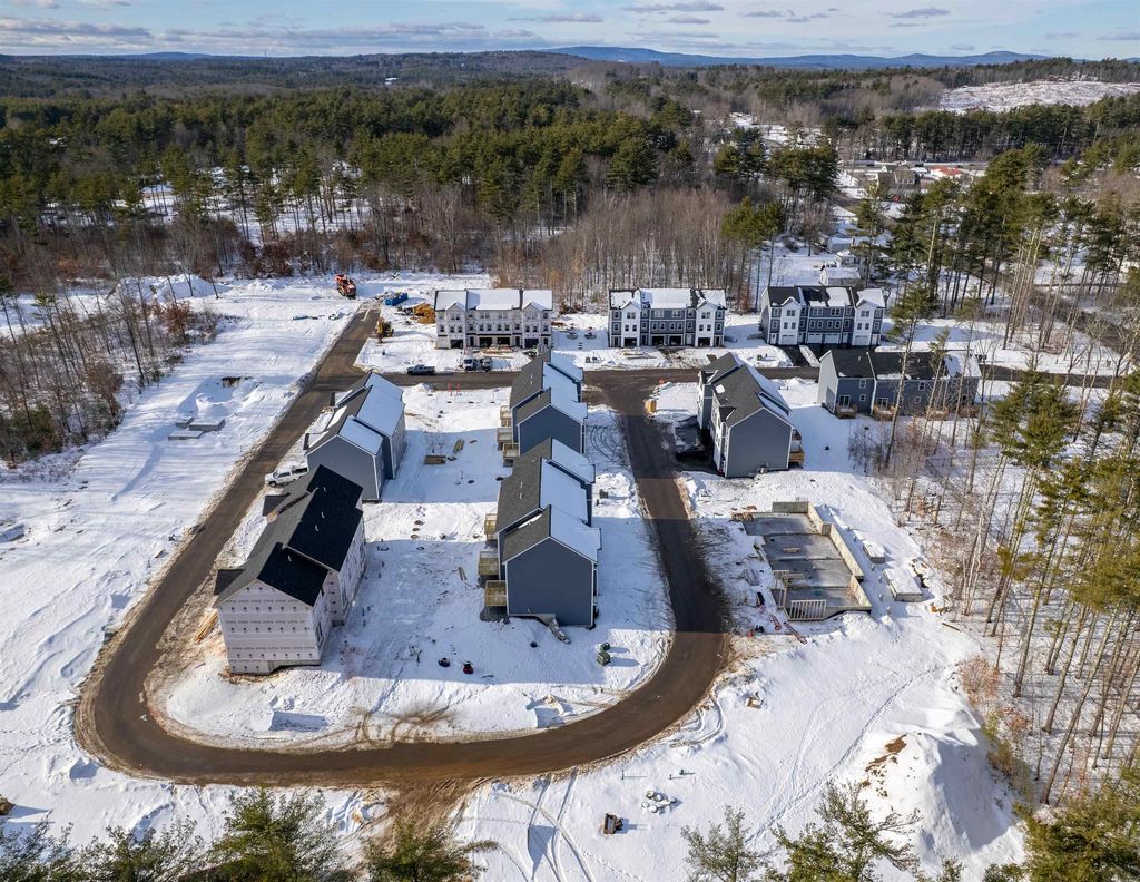 Photo of 8 The Crossings at Village Center, Barrington, NH 03825 (MLS # 5076860)