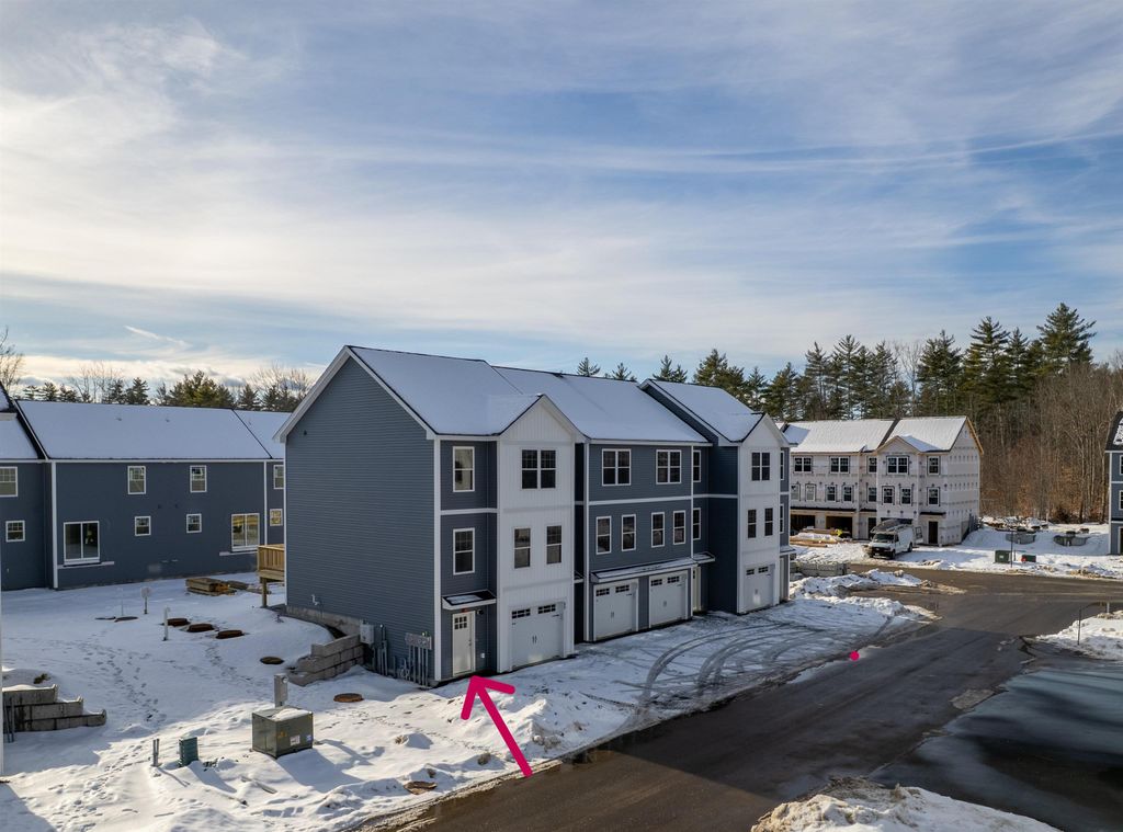 Photo of 8 The Crossings at Village Center, Barrington, NH 03825 (MLS # 5076860)