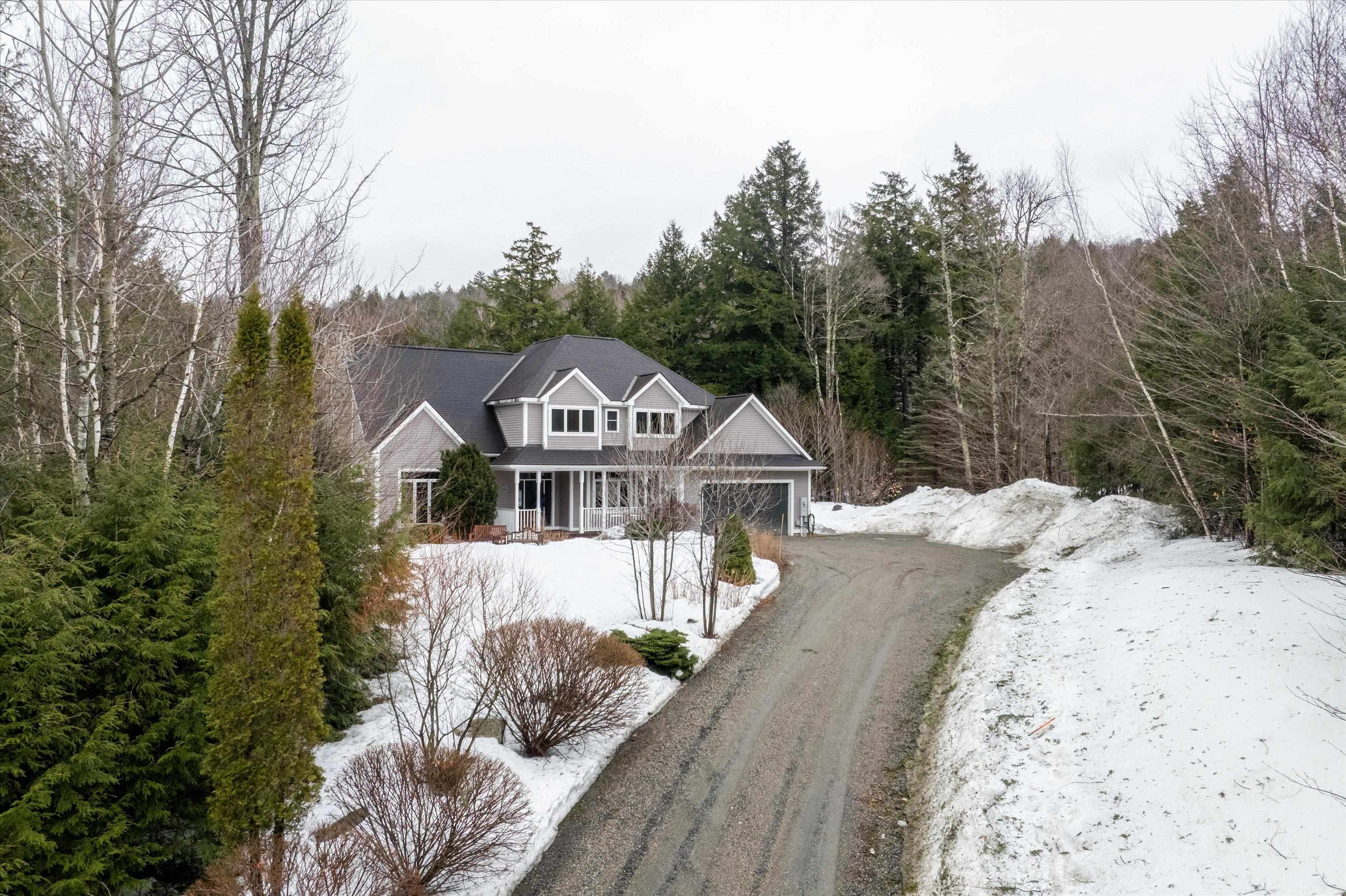 4 Garden Loop Road