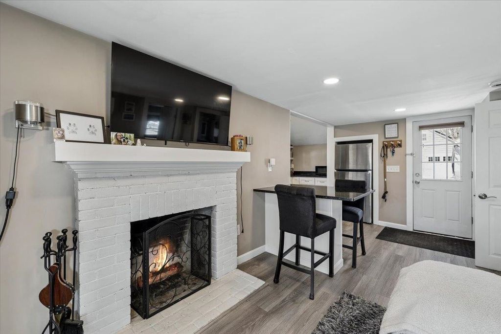 Photo of 9 Hillcrest Avenue, Pembroke, NH 03275 (MLS # 5084664)