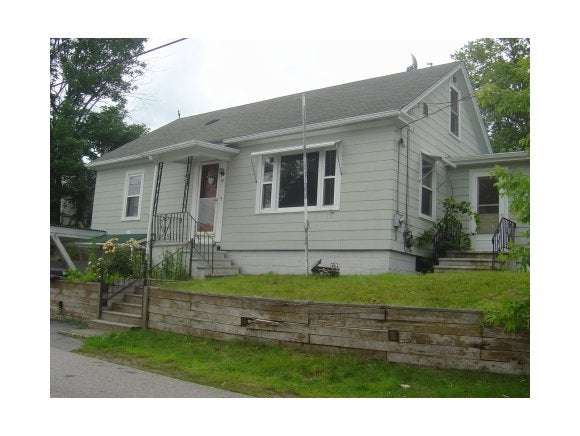 Photo 1 of 1 — 10 CENTRAL ST, Somersworth, NH 03878