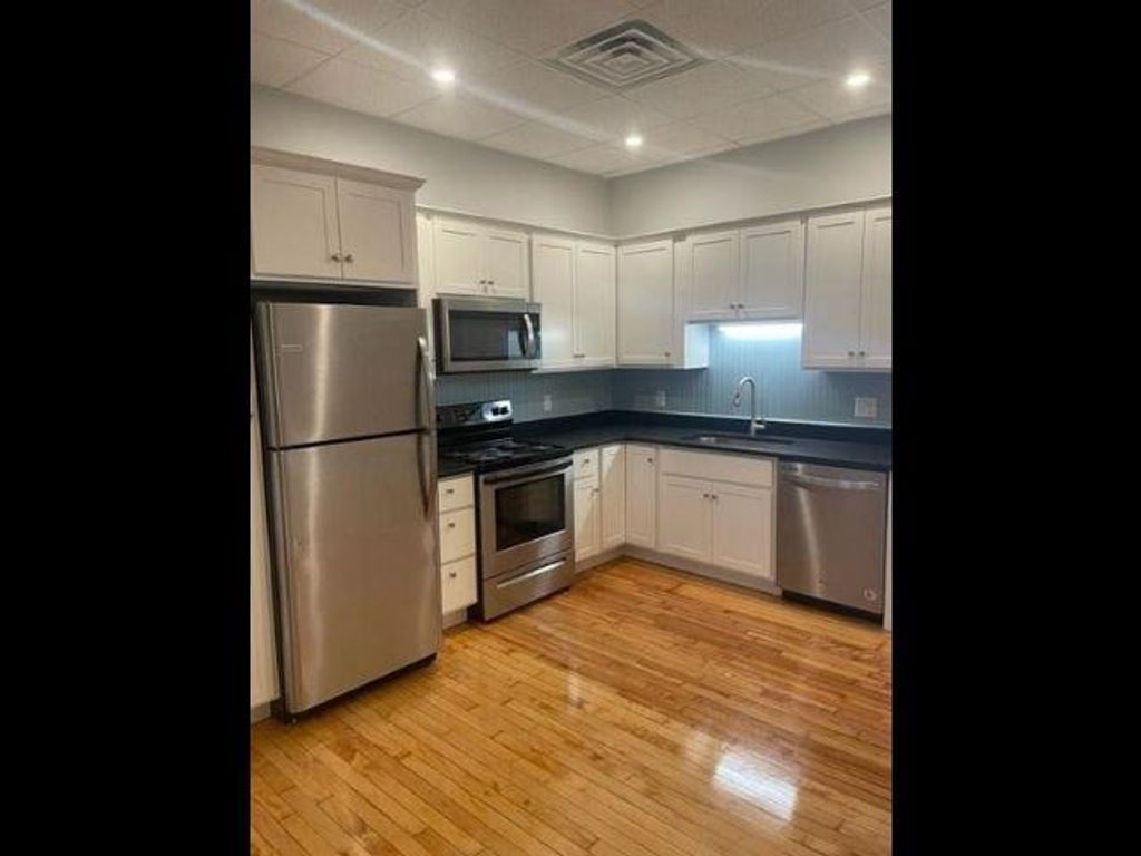 Photo of 6064 High Street #1, Somersworth, NH 03878 (MLS # 5081857)