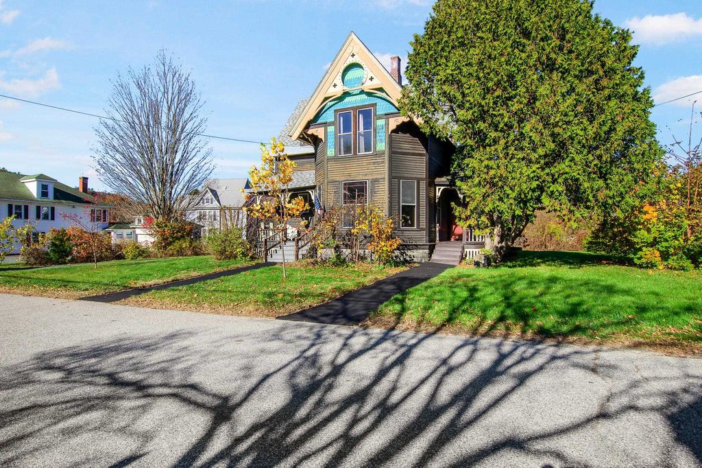 Photo of 19 Pine Street, Haverhill, NH 03785 (MLS # 5068075)