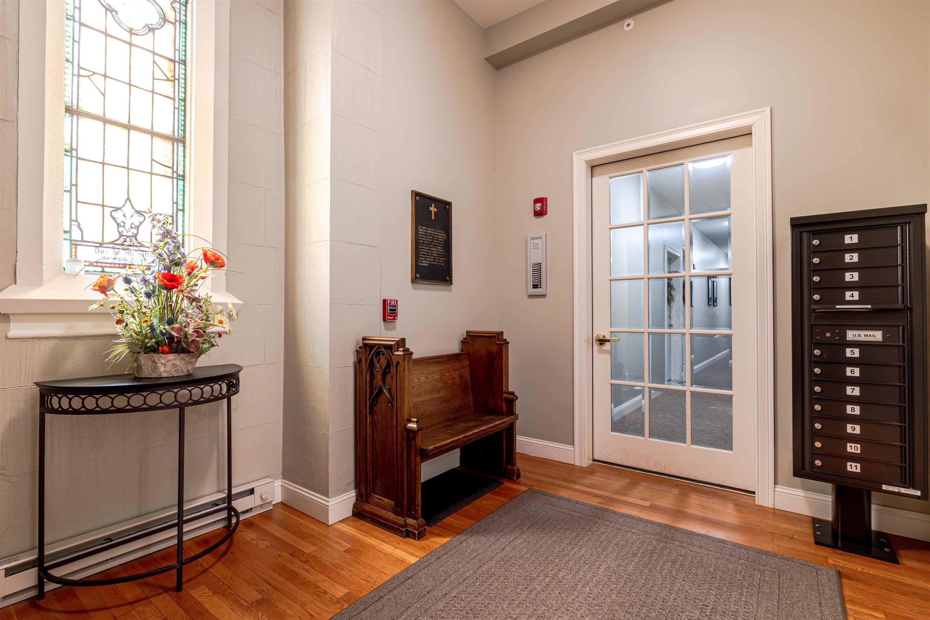 54 Pleasant Street 8