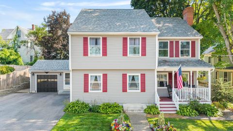 27 Courtland Street Nashua NH 03064