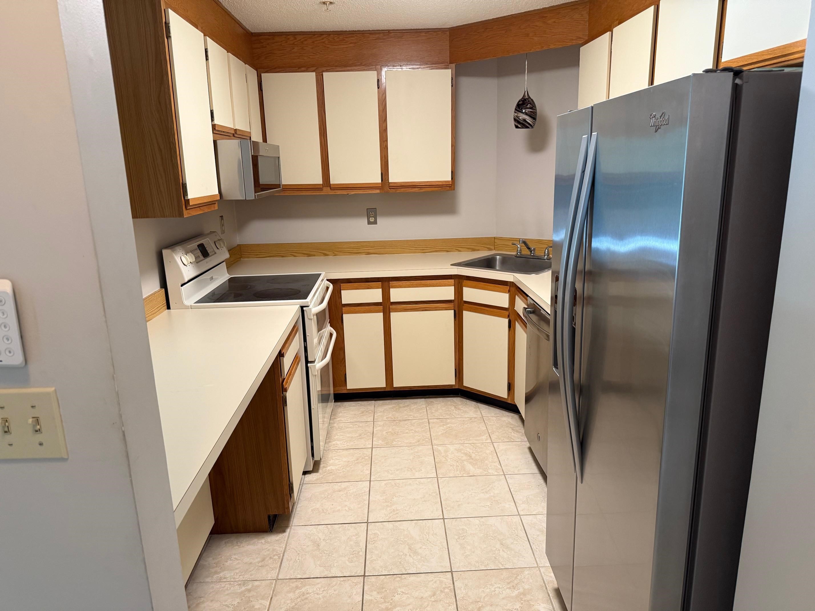 12 Ledgewood Hills Drive 204