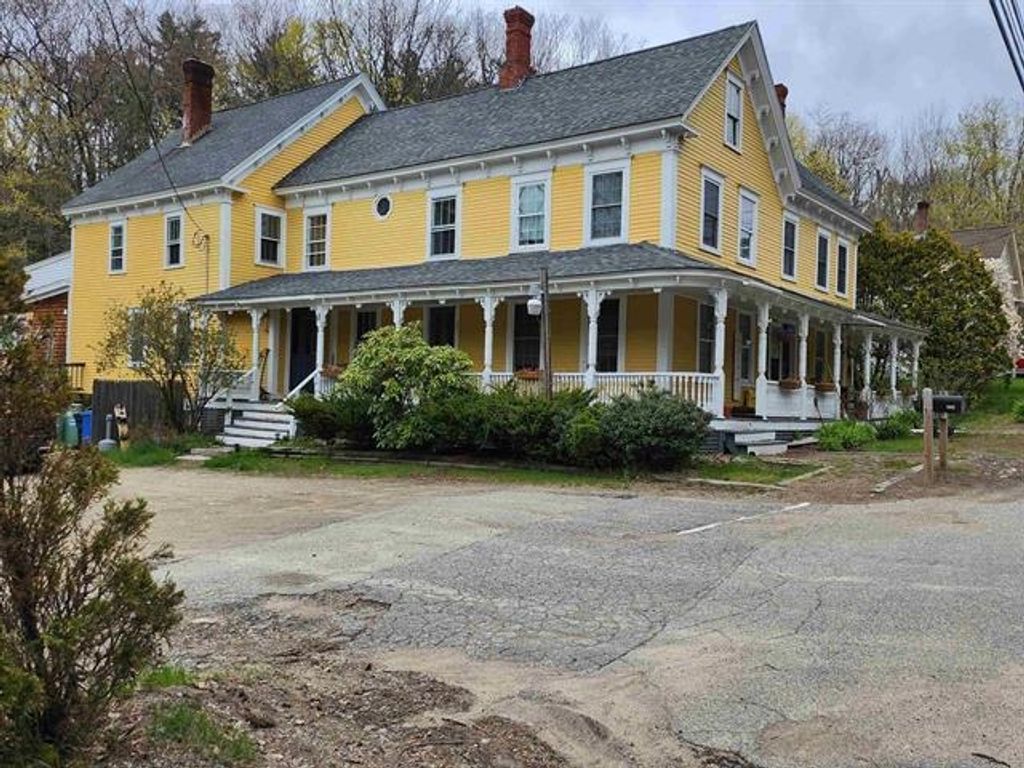 Photo of 685 South Main Street #2, Wolfeboro, NH 03896 (MLS # 5082845)