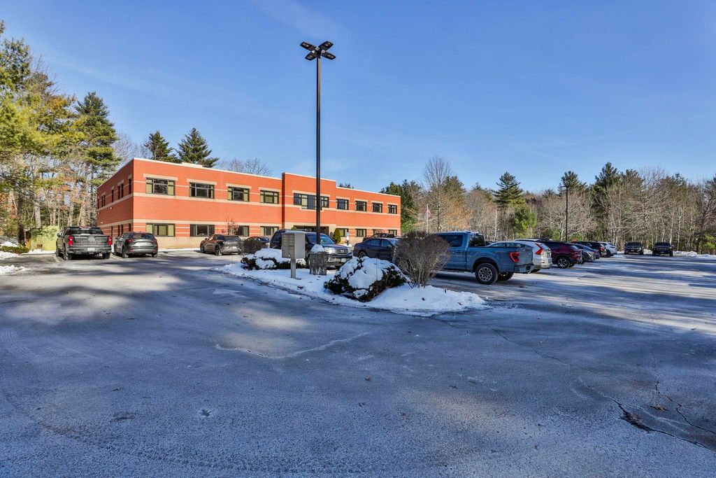 Photo of 7 Wall Street, Windham, NH 03087 (MLS # 5071916)