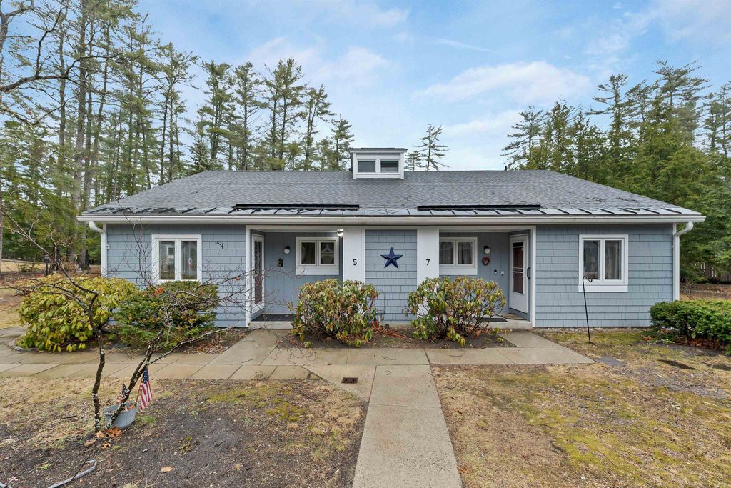 Photo of 5 Piscataqua Road, Concord, NH 03301 (MLS # 5082778)