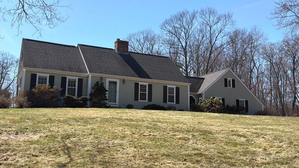 Photo of 36 Prescott Heights Road, Hooksett, NH 03106 (MLS # 5075102)