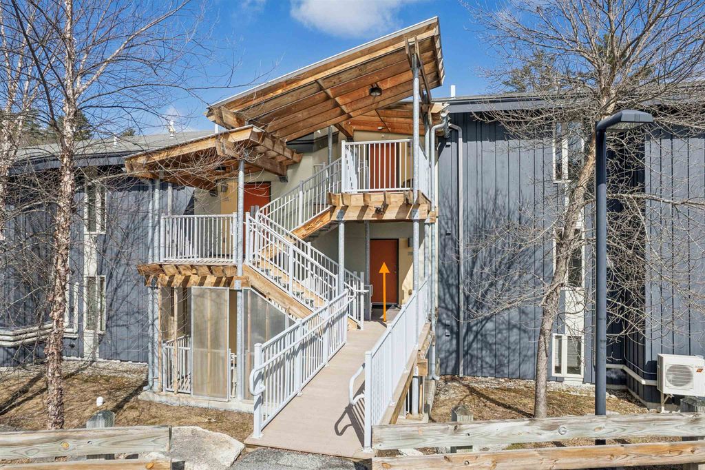 Photo of 4 Gile Drive #2B, Hanover, NH 03755 (MLS # 5081374)