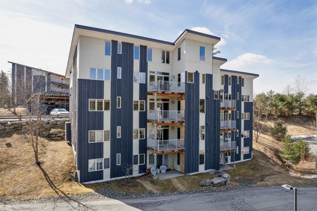 Photo of 4 Gile Drive #2B, Hanover, NH 03755 (MLS # 5081374)