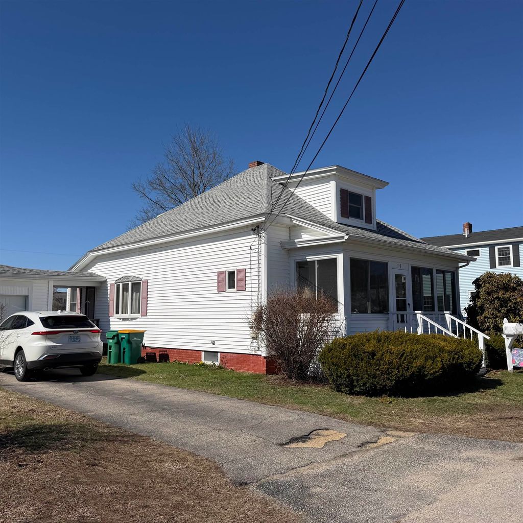 Photo of 10 Willey Street, Rochester, NH 03867 (MLS # 5082535)