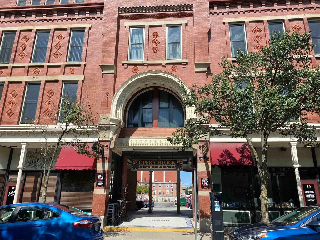 Photo of 30 Hanover Street #303, Manchester, NH 03101 (MLS # 5078780)