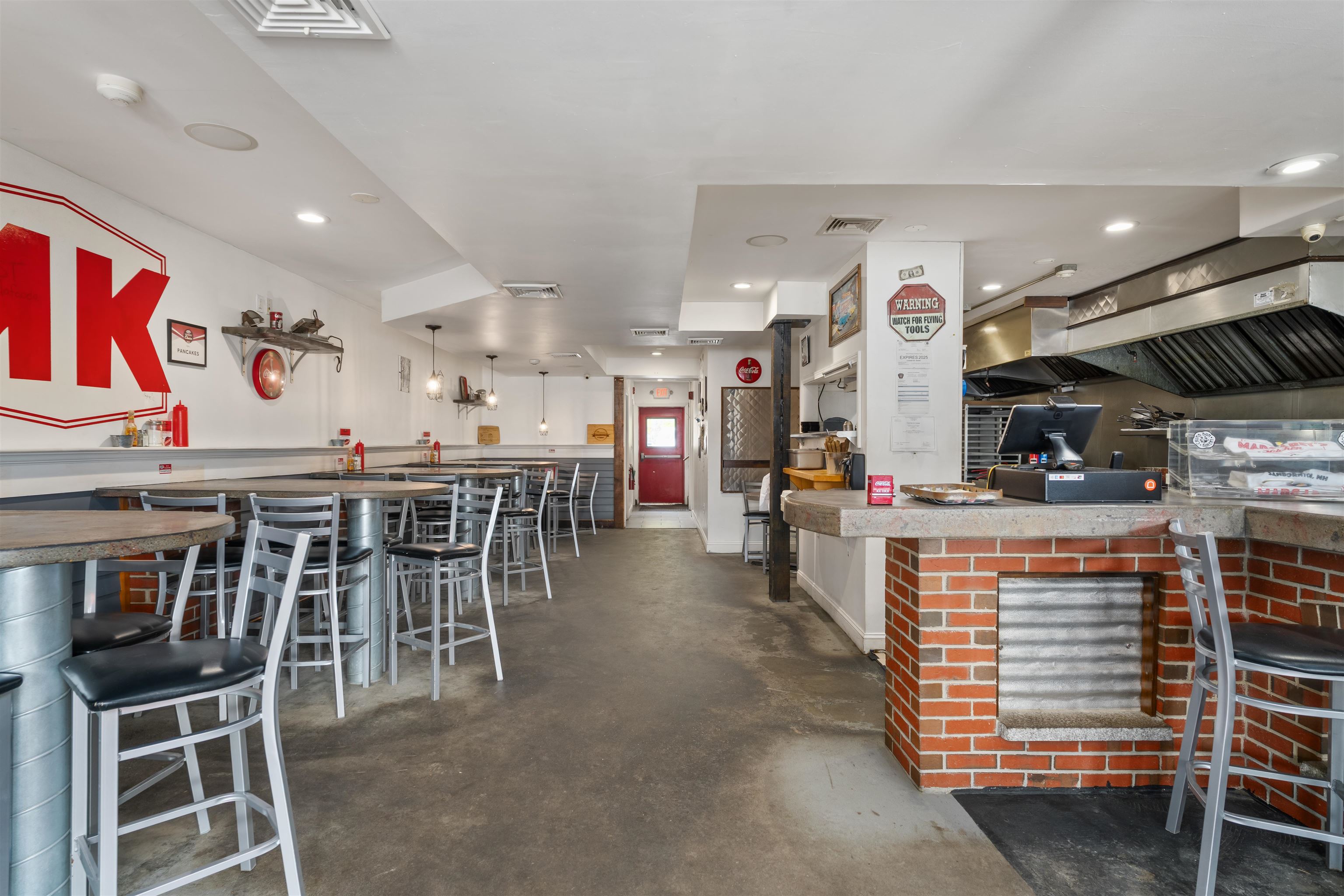 1002 Laconia Road 4