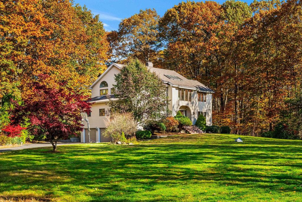 Photo of 50 Page Lane, Hampstead, NH 03841 (MLS # 5067172)