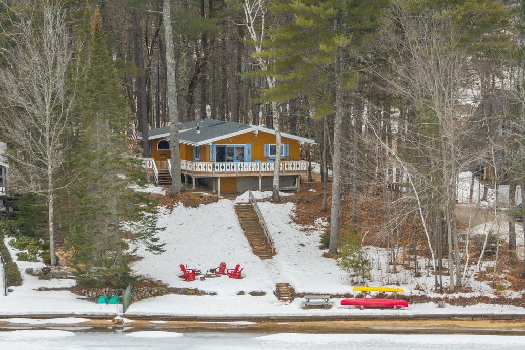 Photo of 726 Pequawket Drive, Conway, NH 03818 (MLS # 5082180)