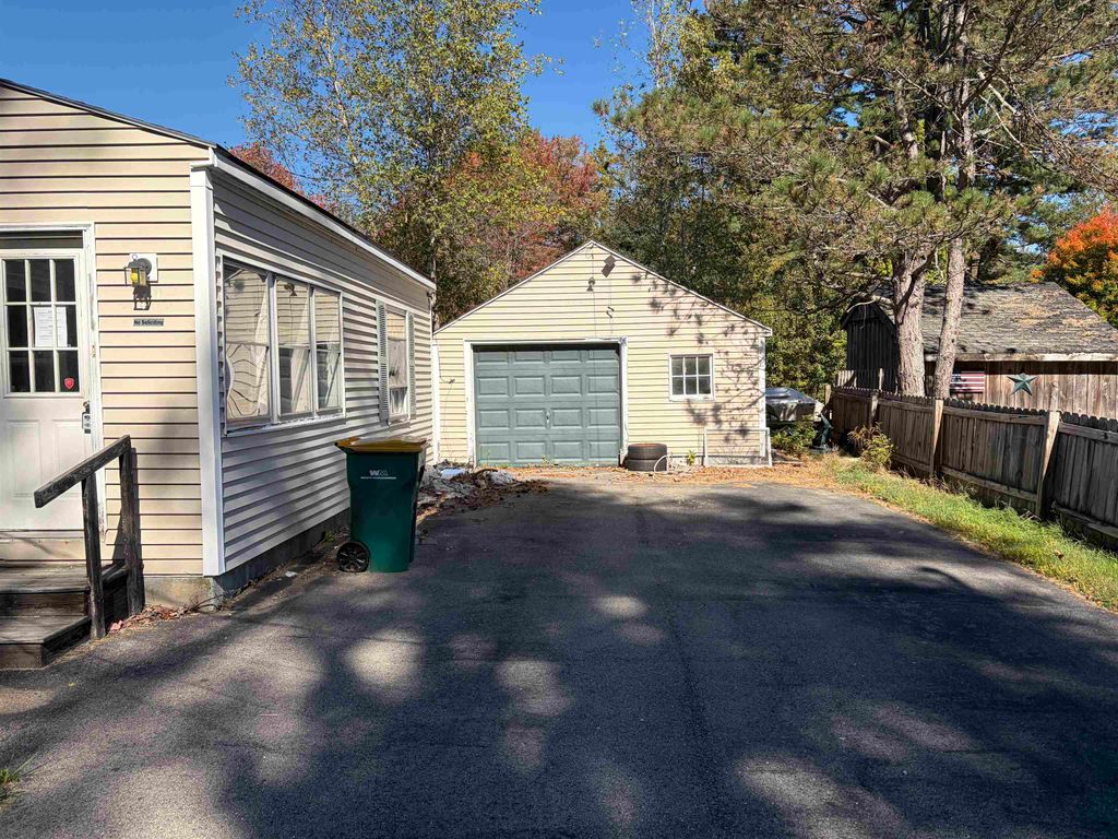 Photo of 96 Salmon Falls Road, Rochester, NH 03868 (MLS # 5065159)