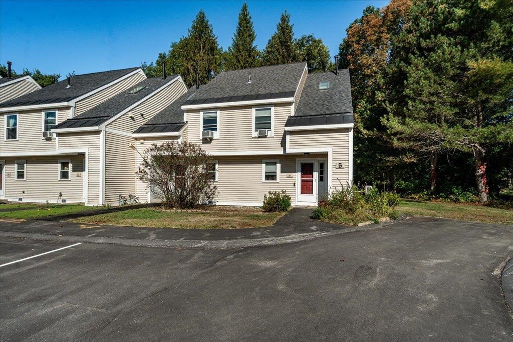 Photo of 29 Whitewater Drive, Concord, NH 03303 (MLS # 5062839)