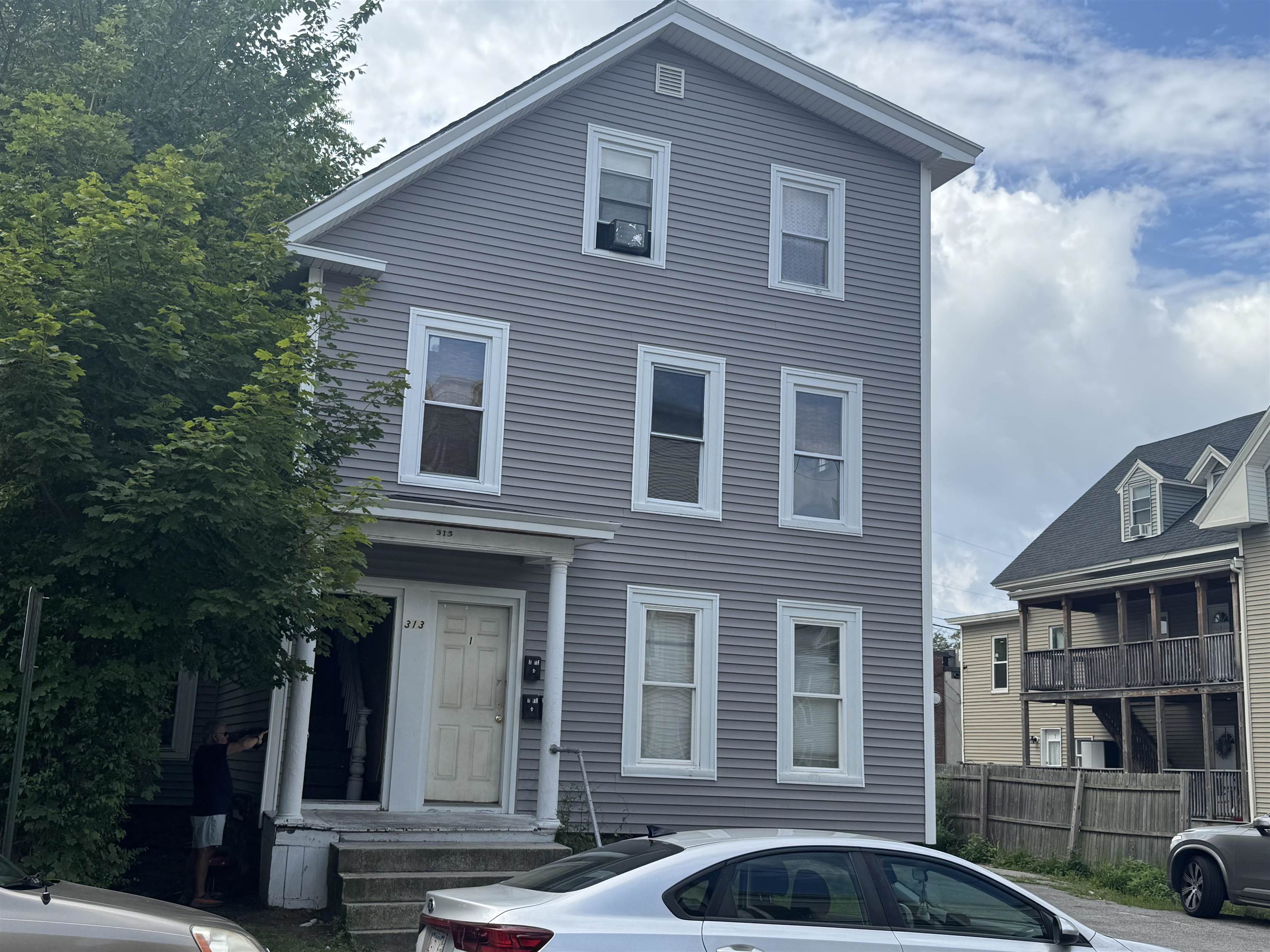 313 Amherst Street