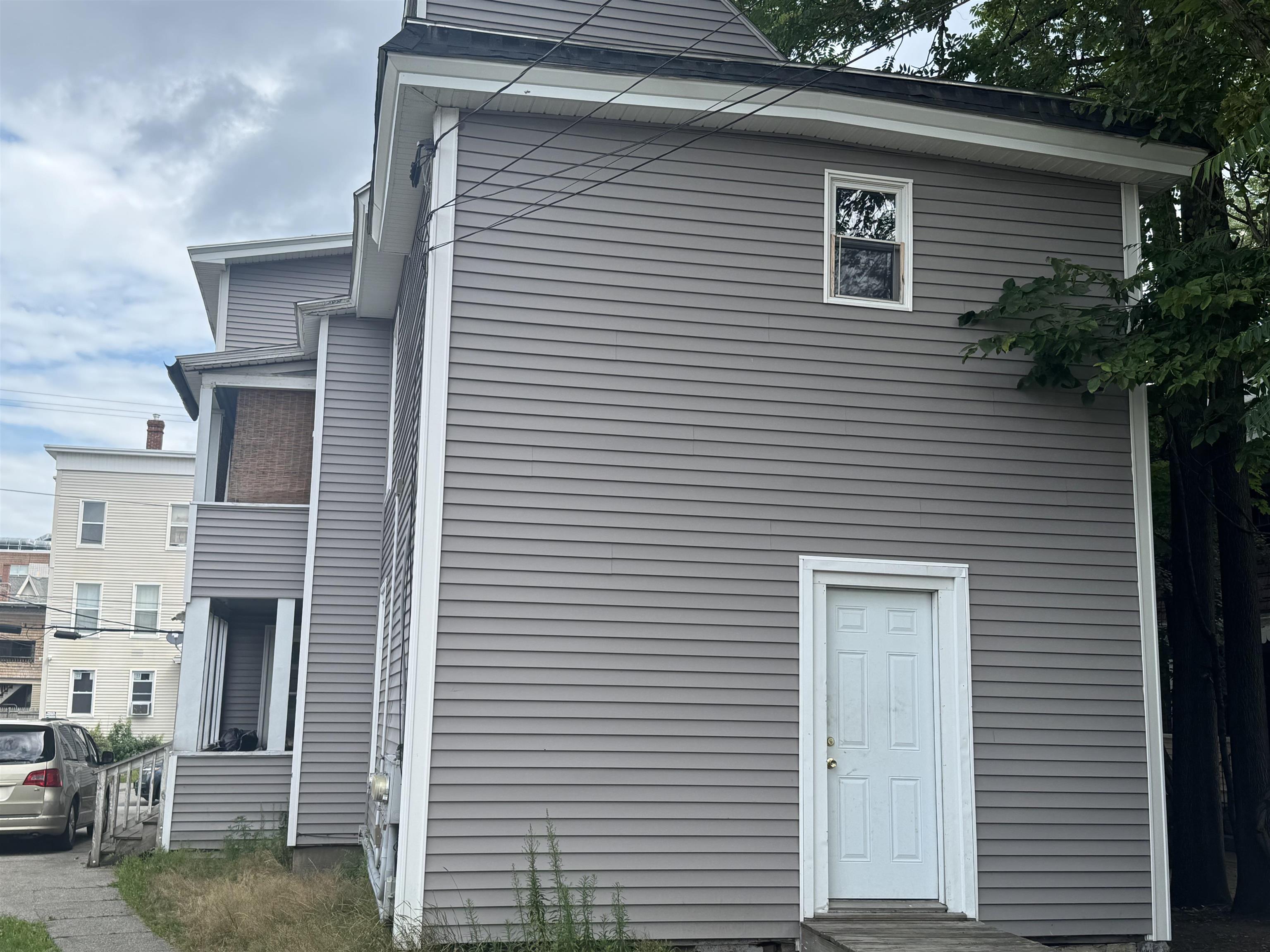 313 Amherst Street