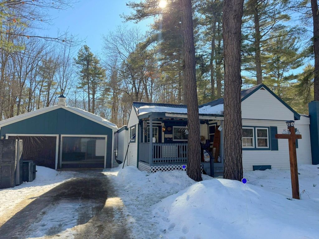 Photo of 25 Hunting Ridge Road, Conway, NH 03813 (MLS # 5077632)