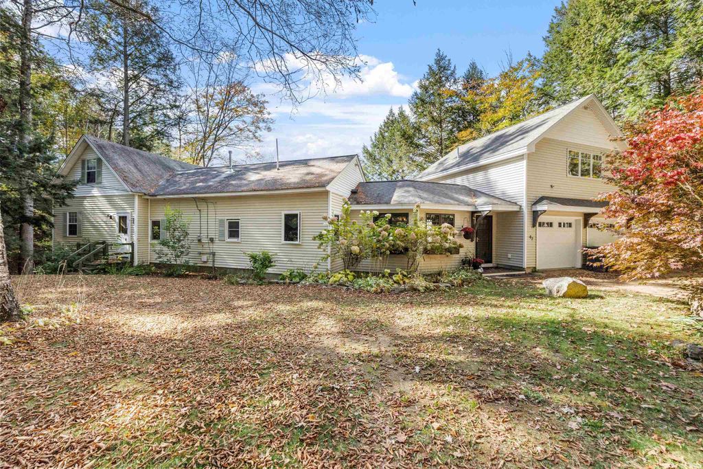 Photo of 47 Dock Road, Belmont, NH 03220 (MLS # 5066121)