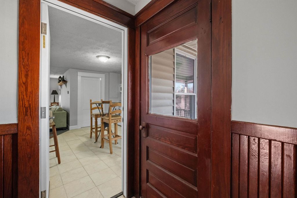 Photo of 65 S Elm Street #4, Manchester, NH 03103 (MLS # 5071453)